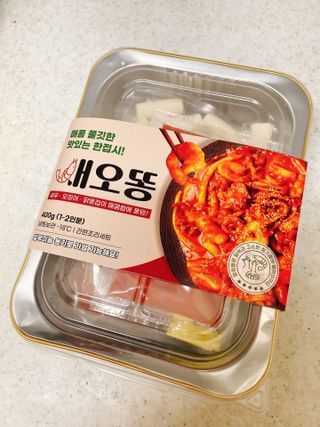화끈한녀석들 새오똥400g 새우,오징어,똥집 볶음요리 소스,밀떡, 참기름 포함 — 4점을 준 리뷰어가 2022년 12월 올린 사용 사진