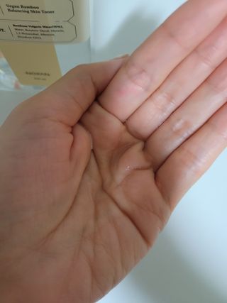 [녹산] 비건 대나무 밸런싱 수분 토너 + 비건 바이오 비타 에센스 — 5점을 준 리뷰어가 2022년 10월 올린 사용 사진