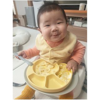 유비맘 캐릭터 실리콘 흡착 식판_색상 랜덤발송 — 5점을 준 리뷰어가 2021년 1월 올린 사용 사진