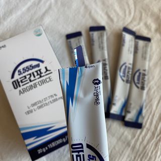 자연에온 아르긴포스 L-아르기닌 5555mg 스틱 15개입 1박스 — 5점을 준 리뷰어가 2022년 1월 올린 사용 사진