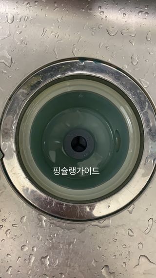 하수구 마스크 다막아 3종세트 (싱크대용1EA, 욕실용2EA) — 5점을 준 리뷰어가 2022년 6월 올린 사용 사진