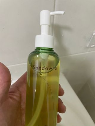 스킨큐어 산다화 순한 클렌징 동백 오일 200ml — 5점을 준 리뷰어가 2023년 4월 올린 사용 사진