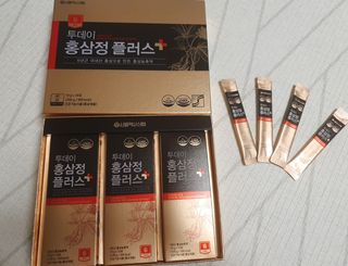 서울약사신협_투데이홍삼정플러스스틱_10g x 30포 — 5점을 준 리뷰어가 2021년 7월 올린 사용 사진