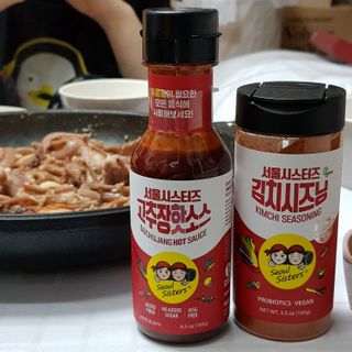 [서울시스터즈] 김치시즈닝 국내 최초 뿌려먹는 김치파우더 100g 1개+ 신제품 고추장 핫소스 185g 1개 — 4.5점을 준 리뷰어가 2021년 9월 올린 사용 사진