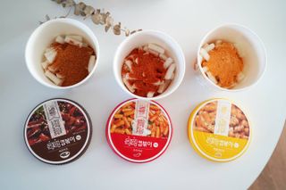 추억의 국민학교 떡볶이 국떡 컵볶이 선물박스 — 4점을 준 리뷰어가 2022년 1월 올린 사용 사진