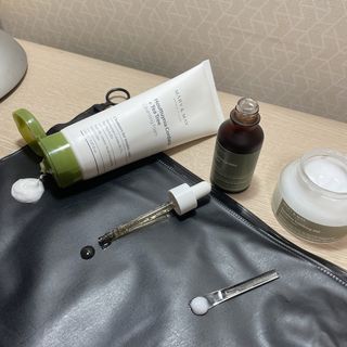 마리엔메이 센서티브 수딩 젤 크림 + 어성초 티트리 추출물 세럼 + 어성초 티트리 모공 클렌징 폼 — 3점을 준 리뷰어가 2021년 8월 올린 사용 사진