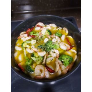 마에스트로 엑스트라버진 올리브 유 마에스트로 엑스트라버진 스페인 올리브유 — 5점을 준 리뷰어가 2022년 3월 올린 사용 사진