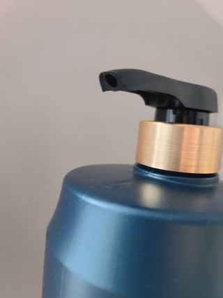 [포레스트스토리] 탈모증상완화 샴푸 1,000ml — 5점을 준 리뷰어가 2022년 6월 올린 사용 사진