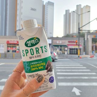 셀렉스스포츠 셀렉스 스포츠 드링크 초콜릿 _ 330ml x 12팩 — 5점을 준 리뷰어가 2021년 11월 올린 사용 사진
