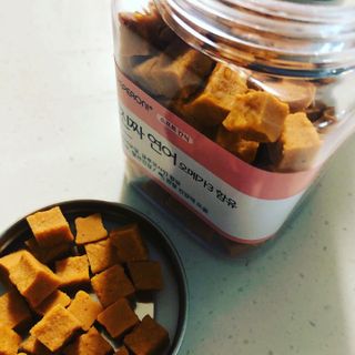 페페로니 진짜 오메가3 연어+소고기 180g+180g — 5점을 준 리뷰어가 2021년 7월 올린 사용 사진
