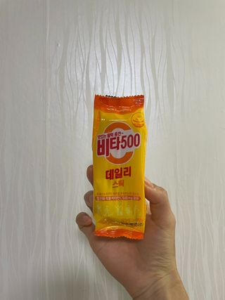 광동생활건강 [광동] 제니비타민C 비타500데일리스틱 180포+제니등신대+제니스티커 — 4.5점을 준 리뷰어가 2021년 12월 올린 사용 사진