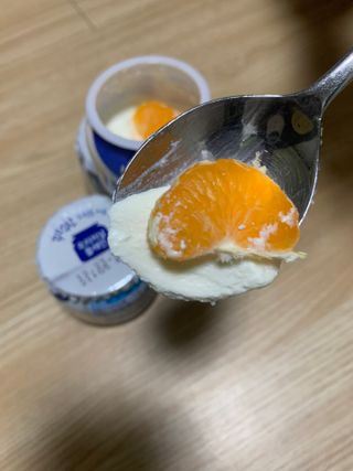매일바이오 그릭요거트 오리지널 플레인 4개, 로스터리 커피믹스 4개 — 4점을 준 리뷰어가 2021년 12월 올린 사용 사진