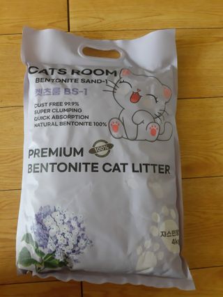 겟플렉스 켓플렉스 캣츠룸BS-1 고양이모래 4kg — 5점을 준 리뷰어가 2021년 3월 올린 사용 사진