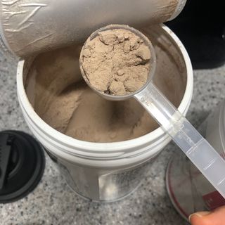 뉴트리션팩토리 닥터큐어 프리미엄쉐이크 다이어트쉐이크 — 4.5점을 준 리뷰어가 2021년 9월 올린 사용 사진