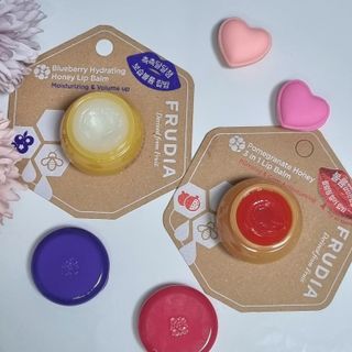 [후르디아] 올리브영 꿀과즙 립밤 2종 (블루베리/석류) — 5점을 준 리뷰어가 2022년 10월 올린 사용 사진