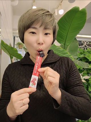 이너미인 석류 콜라겐 스틱 — 5점을 준 리뷰어가 2021년 1월 올린 사용 사진