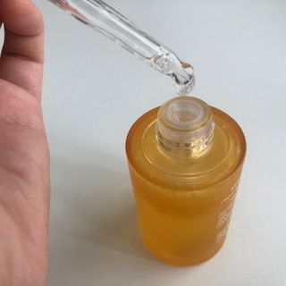 체르엠 스템앤셀 비타민 브라이트닝 에센스 30ml 1개 — 4.5점을 준 리뷰어가 2022년 3월 올린 사용 사진