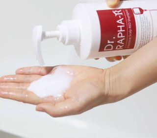 닥터라파알 레드 꽃향기 탈모샴푸 1,000ml + 트리트먼트 1,000ml — 5점을 준 리뷰어가 2021년 8월 올린 사용 사진