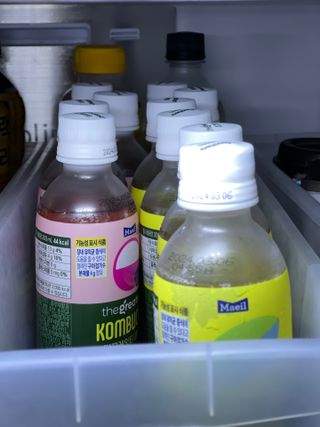 더그레잇티 콤부차 [매일유업] 더그레잇티 44kcal 콤부차 300ml *12개입 (오리지널 6개+베리리치 6개) — 5점을 준 리뷰어가 2023년 7월 올린 사용 사진