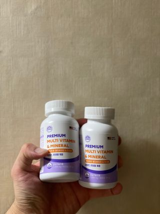 서울약사신협 네이처픽_멀티비타민&미네랄_1,000mg x 120캡슐 — 5점을 준 리뷰어가 2021년 9월 올린 사용 사진