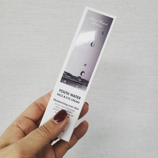 엘리샤코이 유스워터 페이스 앤 아이크림 — 5점을 준 리뷰어가 2021년 1월 올린 사용 사진