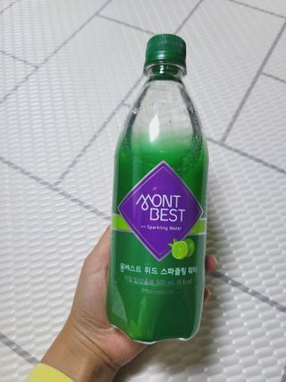 몽베스트 Montbest with Sparkling water Lime20병 — 5점을 준 리뷰어가 2021년 10월 올린 사용 사진