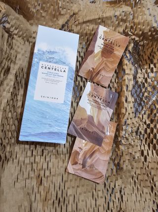 [스킨1004] 마다가스카르 센텔라 히알루-시카 워터핏 선세럼 50ml — 5점을 준 리뷰어가 2024년 5월 올린 사용 사진