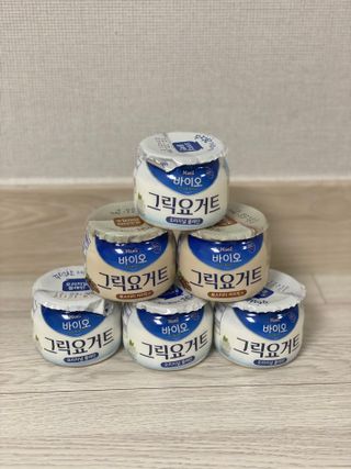 매일바이오 그릭요거트 오리지널 플레인 4개, 로스터리 커피믹스 4개 — 5점을 준 리뷰어가 2021년 12월 올린 사용 사진