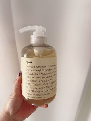 빅그린 안티 헤어로스 탈모 카렌듈라 바이옴 샴푸 500ml (지성두피용) — 4점을 준 리뷰어가 2022년 7월 올린 사용 사진