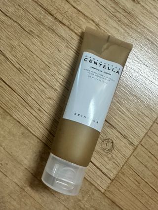 스킨1004 [SKIN1004] 마다가스카르 센텔라 앰플 폼 125ml — 5점을 준 리뷰어가 2024년 8월 올린 사용 사진