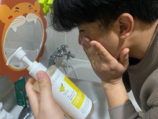 랑벨 내츄럴 딥 포어 클렌저 210ml (저자극 약산성 천연 클렌징 젤) — 5점을 준 리뷰어가 2022년 3월 올린 사용 사진