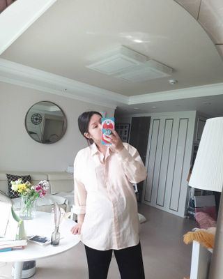 아르보노브라 아르보노 낮노밤노 셔츠 — 5점을 준 리뷰어가 2021년 5월 올린 사용 사진