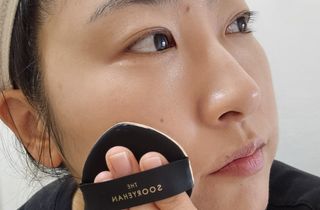 수려한 더 블랙 텐션 핏 메쉬쿠션 — 5점을 준 리뷰어가 2024년 1월 올린 사용 사진