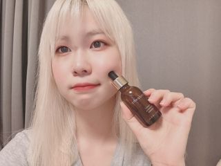 스킨큐어 산다화 비타민c 화이트닝 에센스 30ml — 4.5점을 준 리뷰어가 2023년 10월 올린 사용 사진