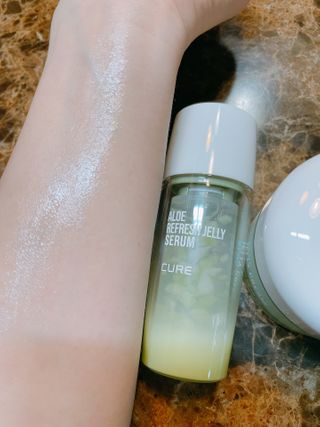 김정문알로에 큐어 큐어 알로에 리프레쉬 젤리 세럼, 큐어 알로에 하이드로 젤리 크림 — 4점을 준 리뷰어가 2021년 2월 올린 사용 사진