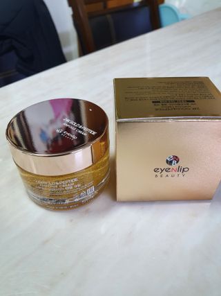 아이앤립 / EYENLIP 아이앤립 24K 골드 N 펩타이드 앰플 크림 — 5점을 준 리뷰어가 2021년 3월 올린 사용 사진