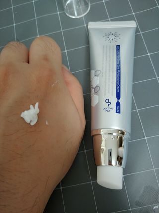 닥터스피지에이 닥터스 피지에이 딥 케어 모이스처라이징 크림 — 5점을 준 리뷰어가 2021년 6월 올린 사용 사진