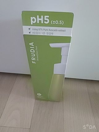 [후르디아] 아보카도 약산성 비건 여성 청결제 — 5점을 준 리뷰어가 2021년 4월 올린 사용 사진