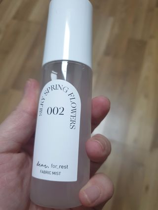 디어포레스트 [5개세트] 숲속의 하루 패브릭미스트 (섬유향수/ 룸스프레이) 50ml 5개 — 5점을 준 리뷰어가 2022년 9월 올린 사용 사진