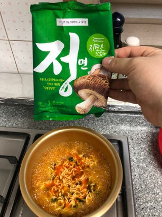 [풀무원] 자연은맛있다 정면, 백면, 홍면  세트 — 5점을 준 리뷰어가 2021년 4월 올린 사용 사진