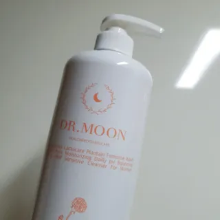 프리[닥터문] 유산균 락토케어 질경초 여성청결제 1000ml (젤타입) — 5점을 준 리뷰어가 2022년 7월 올린 사용 사진