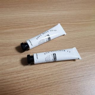 멈칫(MUMCHIT) 넥퍼퓸 NECKPERFUME 2가지 향 — 4점을 준 리뷰어가 2021년 11월 올린 사용 사진