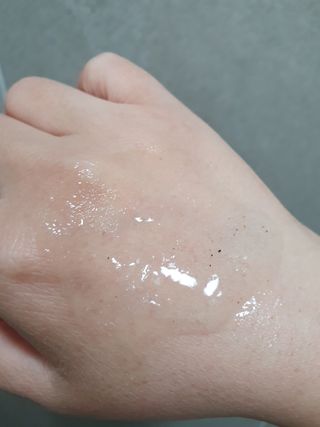 벨먼 내추럴스파 수분광채 스크럽 바디워시 600ml 5종 — 3.5점을 준 리뷰어가 2022년 5월 올린 사용 사진