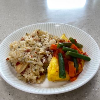 직탁 식단관리 3종 도시락(꼬막 듬뿍 곤드레비빔밥, 알리오올리오 불고기오믈렛, 매콤쭈꾸미 시래기유채밥) — 5점을 준 리뷰어가 2022년 6월 올린 사용 사진