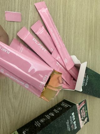 [NOW] 플랜트 콜라겐 비오틴 젤리 2박스_올리브영 전용 — 5점을 준 리뷰어가 2024년 5월 올린 사용 사진