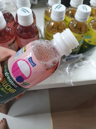 더그레잇티 콤부차 [매일유업] 더그레잇티 44kcal 콤부차 300ml *12개입 (오리지널 6개+베리리치 6개) — 5점을 준 리뷰어가 2023년 8월 올린 사용 사진
