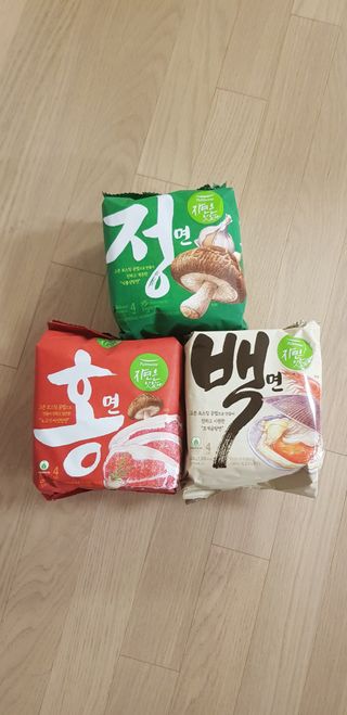 [풀무원] 자연은맛있다 정면, 백면, 홍면  세트 — 5점을 준 리뷰어가 2021년 4월 올린 사용 사진