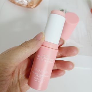 스킨큐어 산다화 카멜리아 안티 링클 멀티밤 — 4점을 준 리뷰어가 2022년 12월 올린 사용 사진