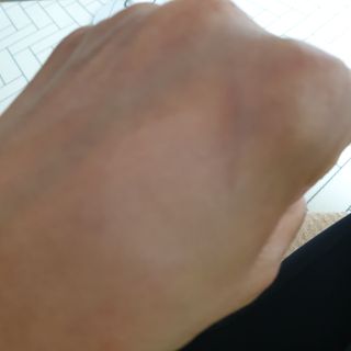 위뜨 글로시 레이어 쿠션 — 5점을 준 리뷰어가 2022년 6월 올린 사용 사진