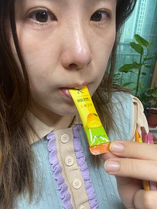 비타앤C 레몬맛, 망고맛 — 5점을 준 리뷰어가 2021년 7월 올린 사용 사진